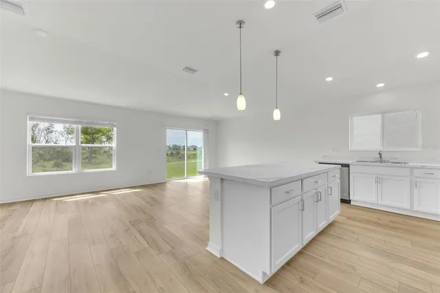 $3,200 | 9267 Sandy Bluffs Circle, Palmetto, FL 34221