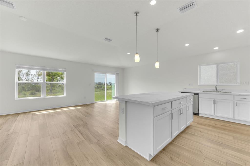 9267 Sandy Bluffs Circle Palmetto, FL 34221 - Photo 4 of 26