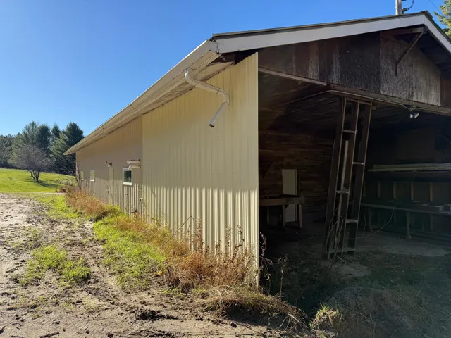 $325,000 | 51571 County Road 156, Squaw Lake, MN 56681