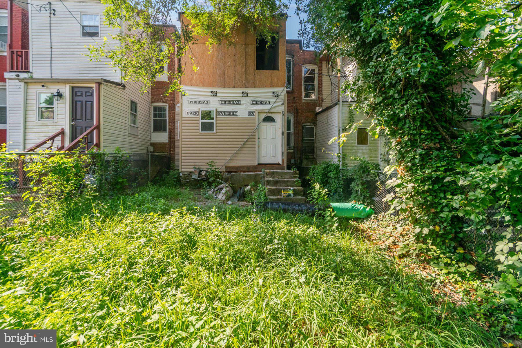 2906 Violet Avenue Baltimore, MD 21215 - Photo 29 of 30 a view of a back yard
