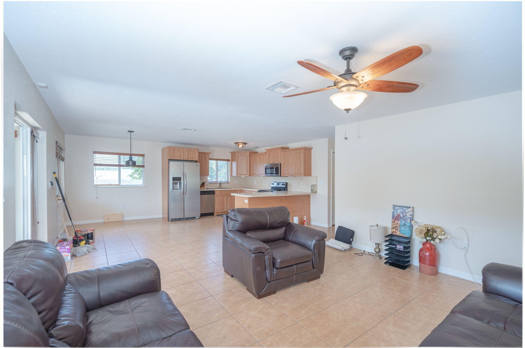 20 North End Road Key Largo, FL 33037 - Photo 11 of 23 living to kitchen