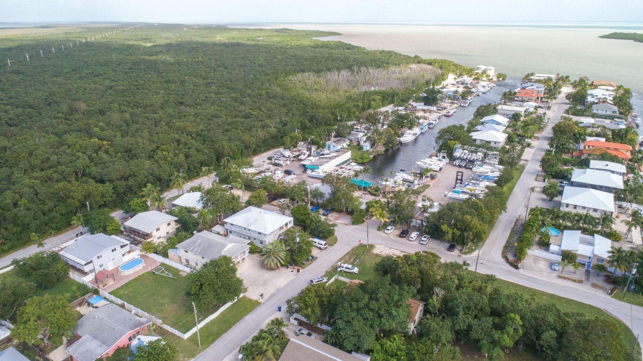 20 North End Road Key Largo, FL 33037 - Photo 22 of 23 aereal photo to canal