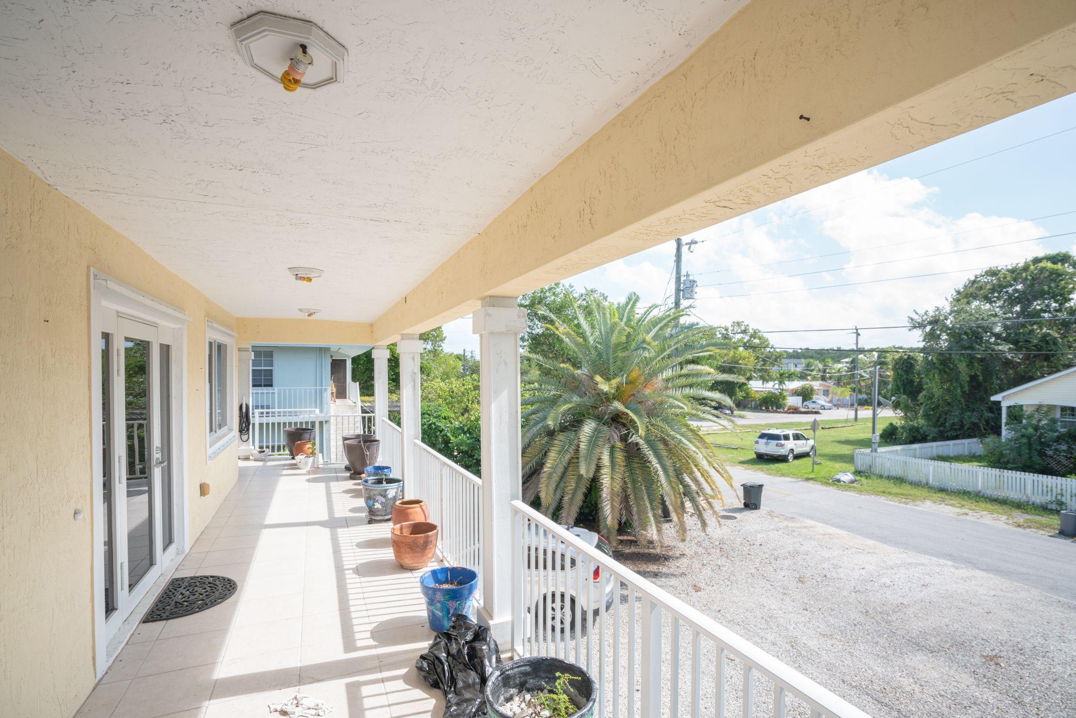 20 North End Road Key Largo, FL 33037 - Photo 10 of 23 Front porch