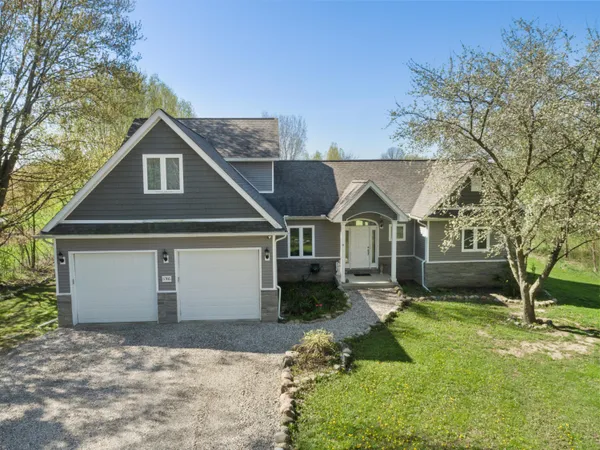 $962,500 | 5785 Layton Road, Fowlerville, MI 48836