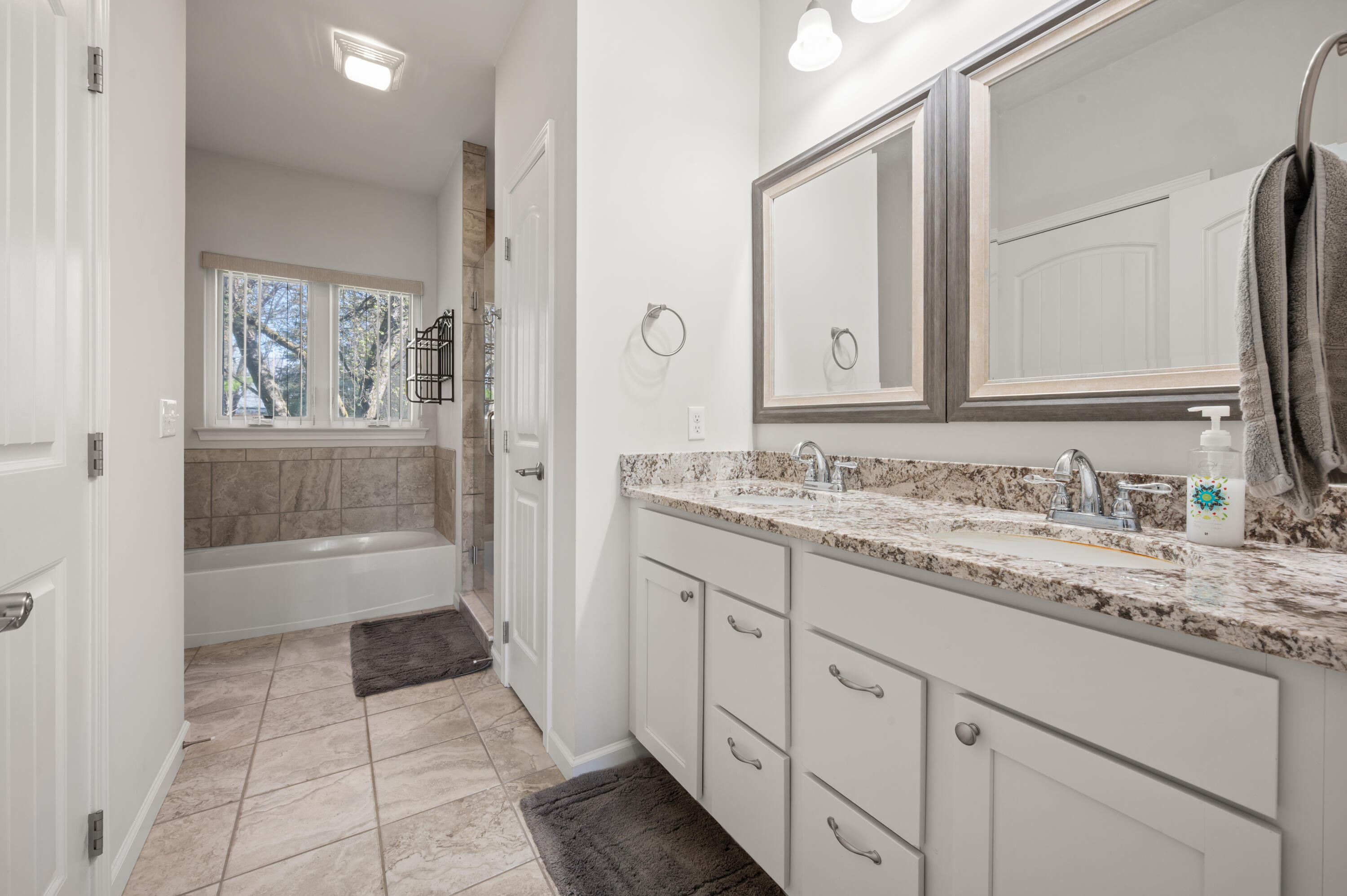 5785 Layton Road Fowlerville, MI 48836 - Photo 18 of 69 5785 Layton Rd90