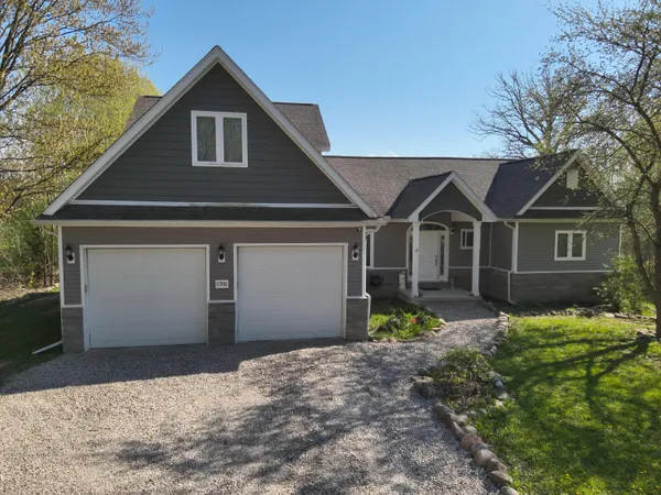 $962,500 | 5785 Layton Road, Fowlerville, MI 48836