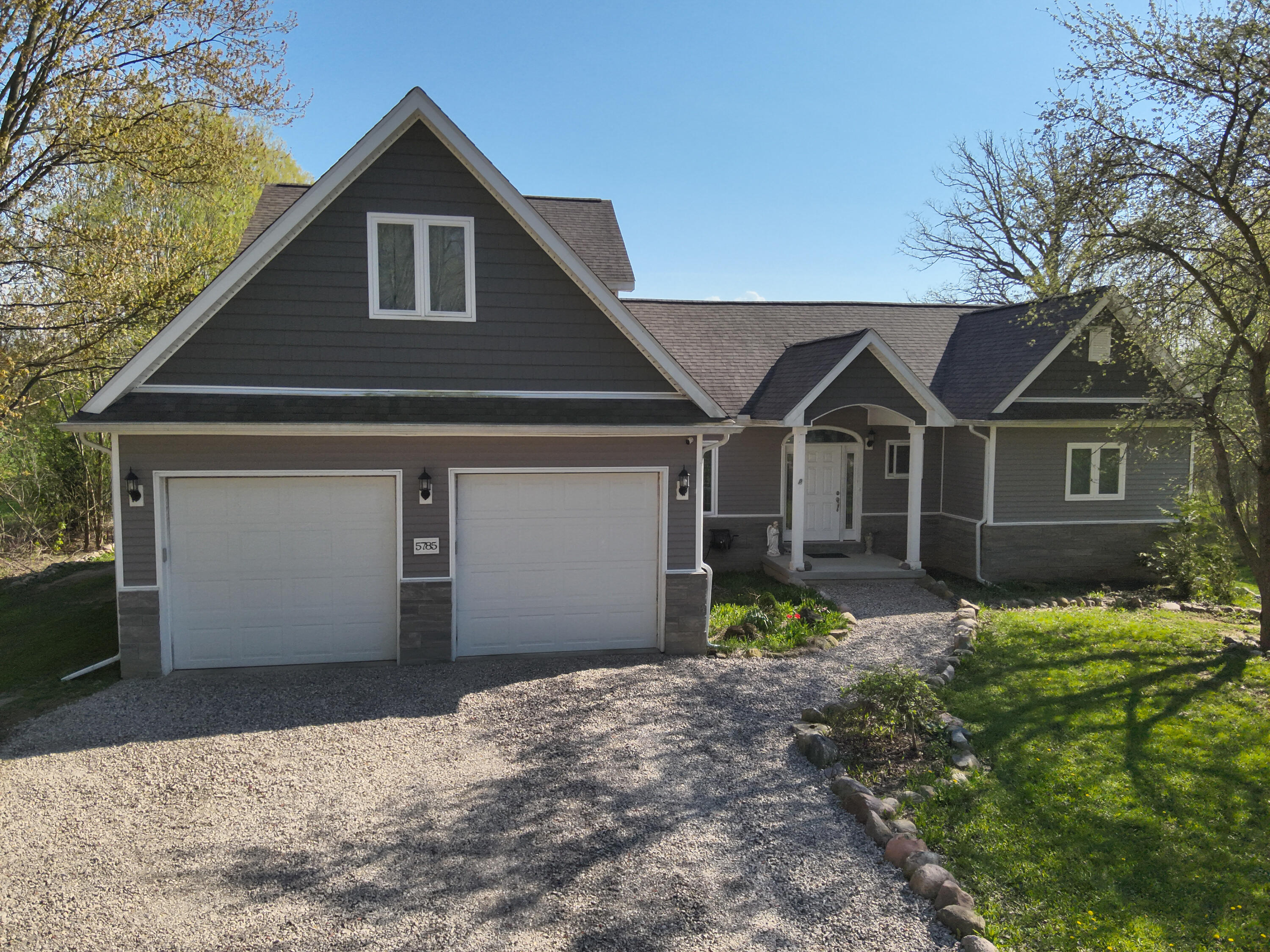 5785 Layton Road Fowlerville, MI 48836 - Photo 4 of 69 DJI_20260423052008_0009_V