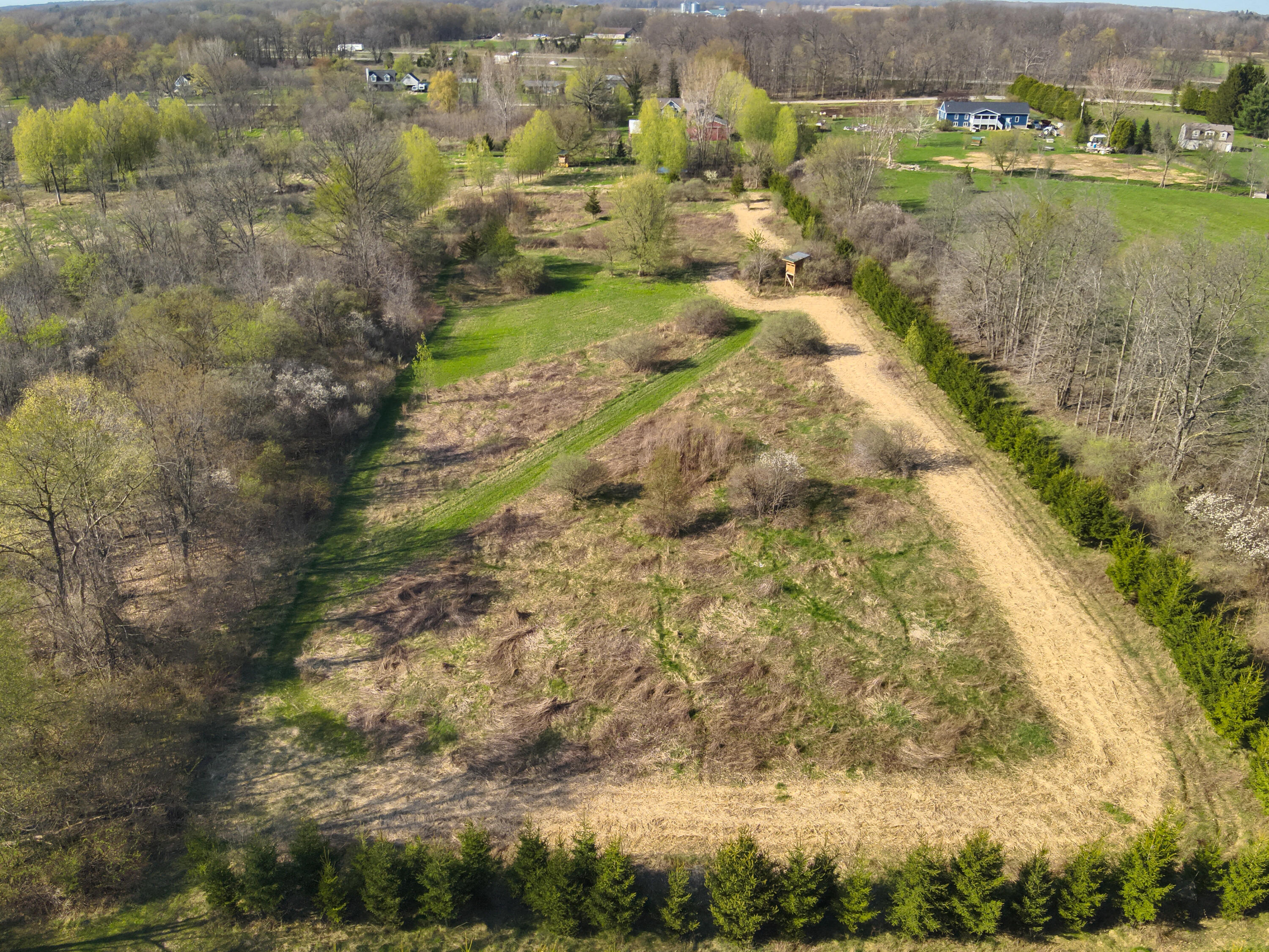 5785 Layton Road Fowlerville, MI 48836 - Photo 45 of 69 DJI_20260423055110_0016_V