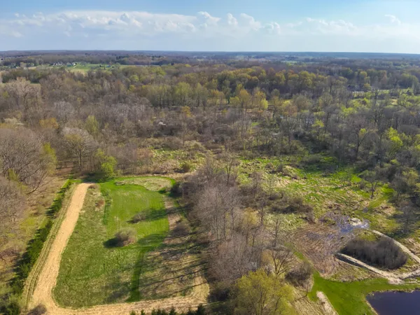$962,500 | 5785 Layton Road, Fowlerville, MI 48836