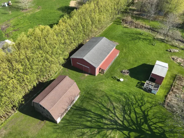 $962,500 | 5785 Layton Road, Fowlerville, MI 48836