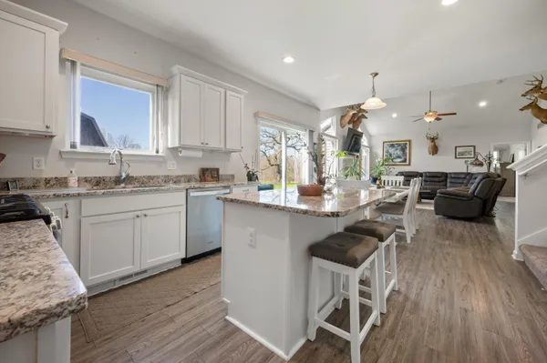 $962,500 | 5785 Layton Road, Fowlerville, MI 48836