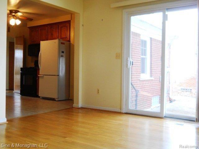 1160 Fairholme Road Grosse Pointe, MI 48236 - Photo 7 of 19 DSCN0221.JPG
