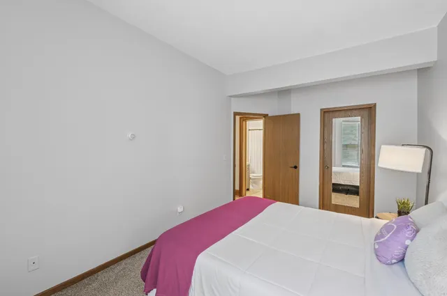 $85,990 | 1811 Elliot Avenue, Unit 2, Minneapolis, MN 55404