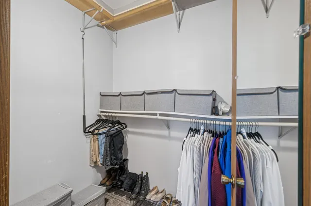 $85,990 | 1811 Elliot Avenue, Unit 2, Minneapolis, MN 55404