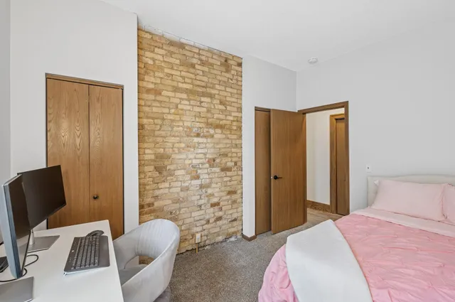 $85,990 | 1811 Elliot Avenue, Unit 2, Minneapolis, MN 55404