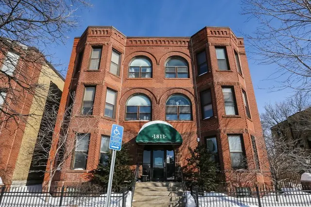 $85,990 | 1811 Elliot Avenue, Unit 2, Minneapolis, MN 55404