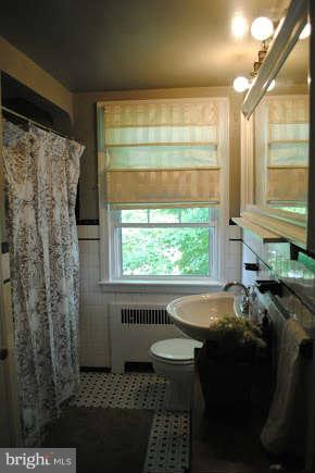 3804 Yolando Road Baltimore, MD 21218 - Photo 8 of 19 Bath