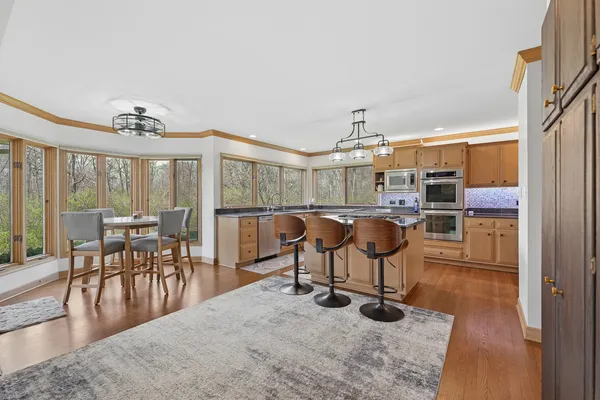 $869,900 | 16762 Deer Path Drive, Homer Glen, IL 60491