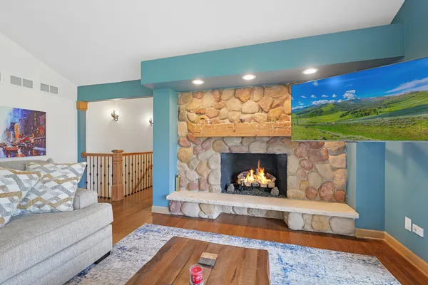 $869,900 | 16762 Deer Path Drive, Homer Glen, IL 60491