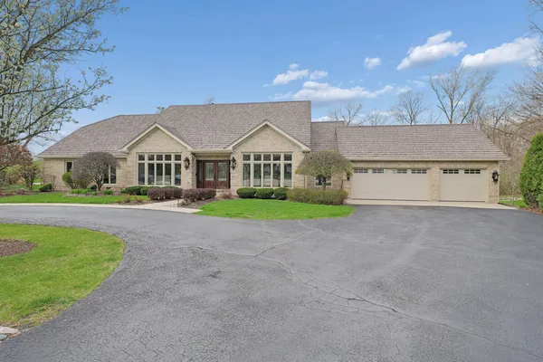 $869,900 | 16762 Deer Path Drive, Homer Glen, IL 60491