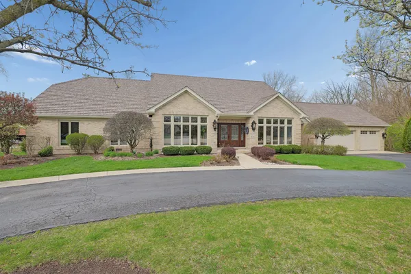 $869,900 | 16762 Deer Path Drive, Homer Glen, IL 60491