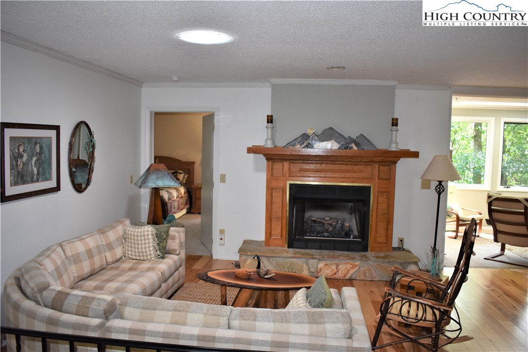 90 Red Oak Road Newland, NC 28657 - Photo 8 of 32 Gallery Image 8