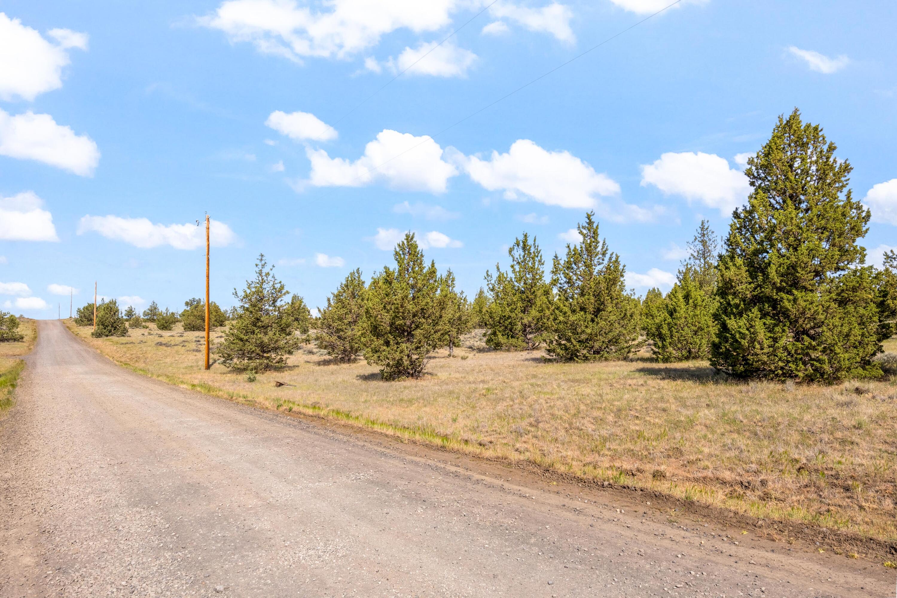 6751 Iowa Road Prineville, OR 97754 - Photo 1 of 15 01