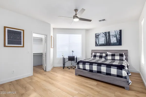$9,995 | 5260 East Hopi Avenue, Mesa, AZ 85206