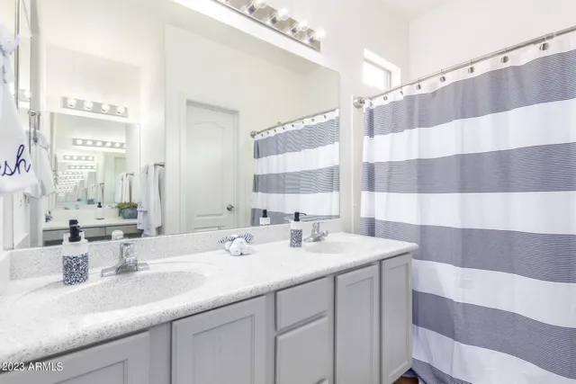 $9,995 | 5260 East Hopi Avenue, Mesa, AZ 85206