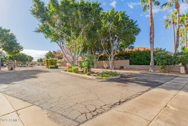 $9,995 | 5260 East Hopi Avenue, Mesa, AZ 85206