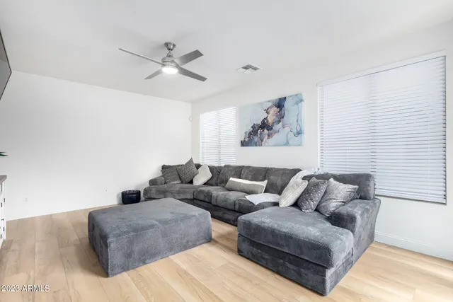 $9,995 | 5260 East Hopi Avenue, Mesa, AZ 85206