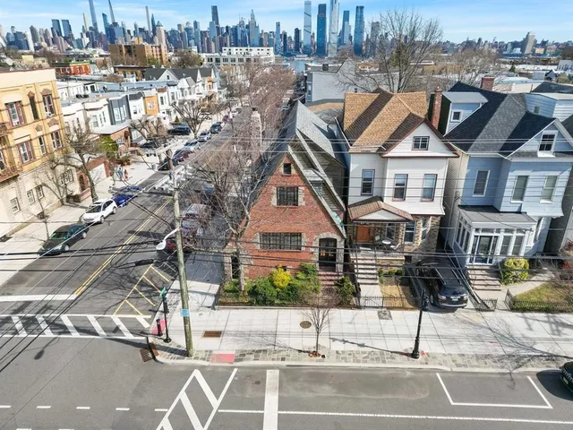$7,200 | 2314 Palisade Avenue, Weehawken, NJ 07086
