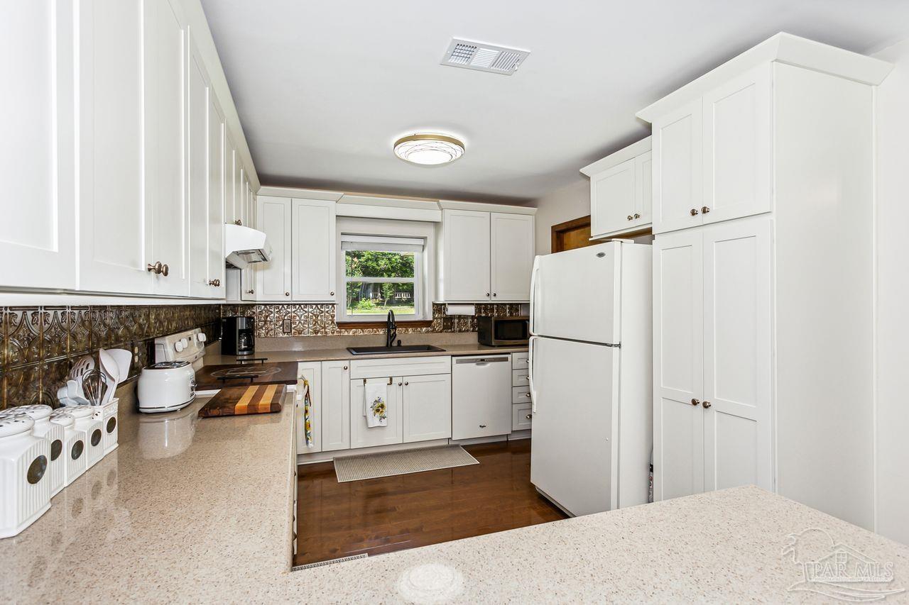 5490 Rowe Trail Pace, FL 32571 - Photo 13 of 47