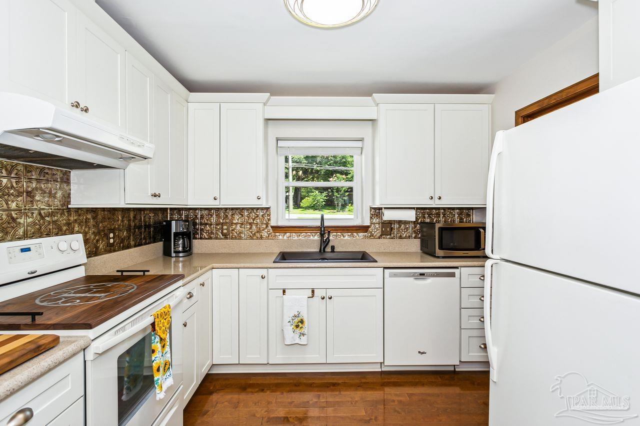 5490 Rowe Trail Pace, FL 32571 - Photo 15 of 47