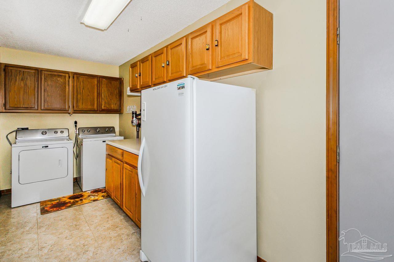 5490 Rowe Trail Pace, FL 32571 - Photo 17 of 47