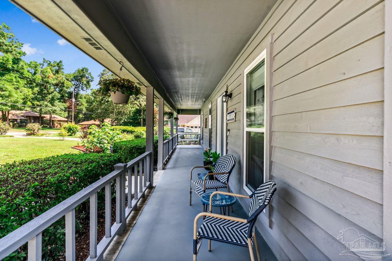 5490 Rowe Trail Pace, FL 32571 - Photo 4 of 47