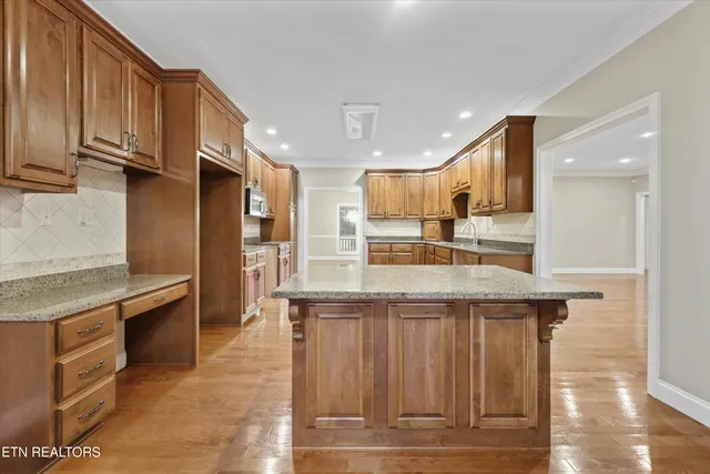 $850,000 | 2570 Creekstone Circle, Maryville, TN 37804