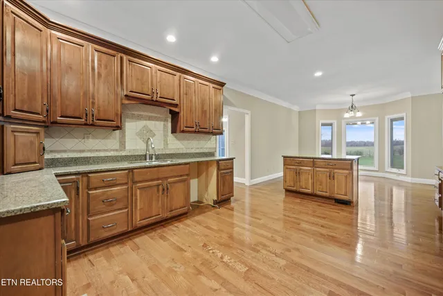 $850,000 | 2570 Creekstone Circle, Maryville, TN 37804