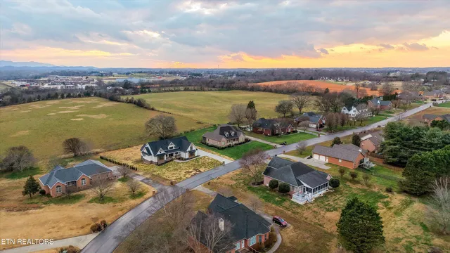 $850,000 | 2570 Creekstone Circle, Maryville, TN 37804