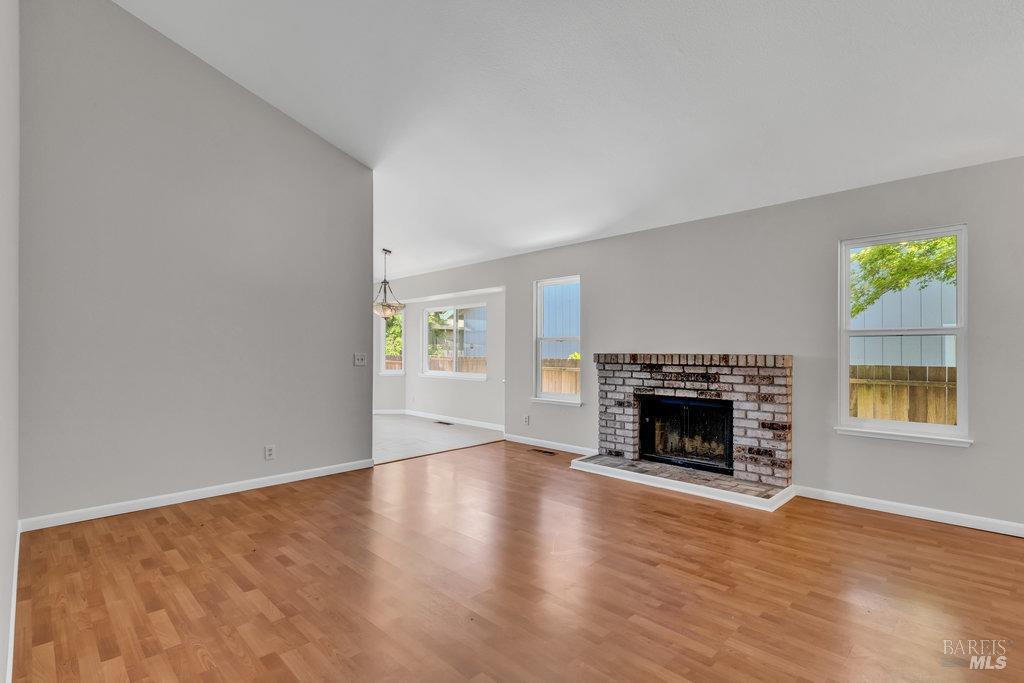 1936 Seville Street Santa Rosa, CA 95403 - Photo 10 of 47