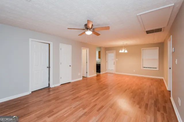 $1,450 | 614 Dove Cove, Social Circle, GA 30025