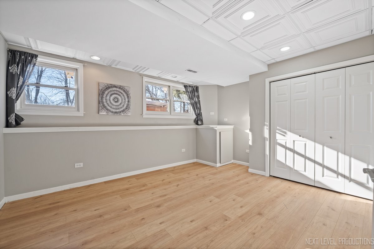 2197 Red Maple Lane Aurora, IL 60502 - Photo 34 of 48 a view of livingroom with furniture and window