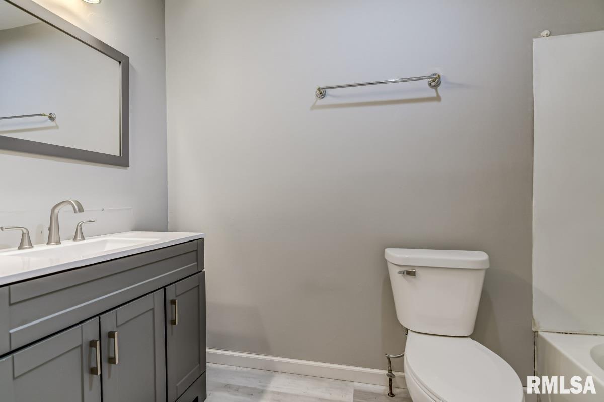 1126 South Walnut Street Springfield, IL 62704 - Photo 15 of 32 Gallery Image 15