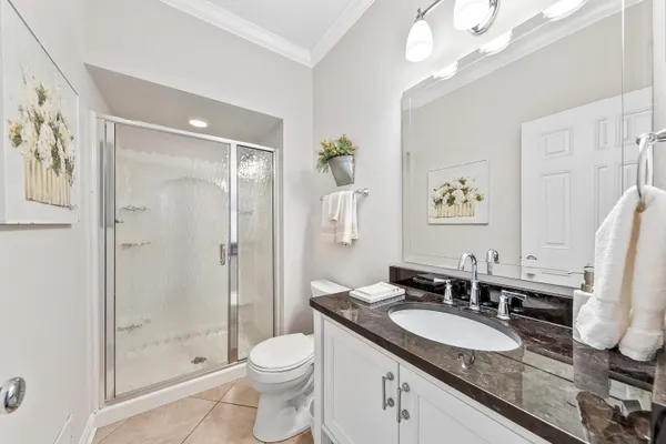$965,000 | 14445 West Meadowshire Drive, New Berlin, WI 53151