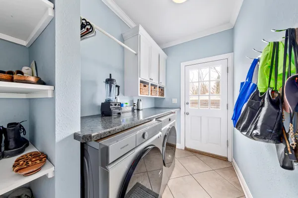 $965,000 | 14445 West Meadowshire Drive, New Berlin, WI 53151