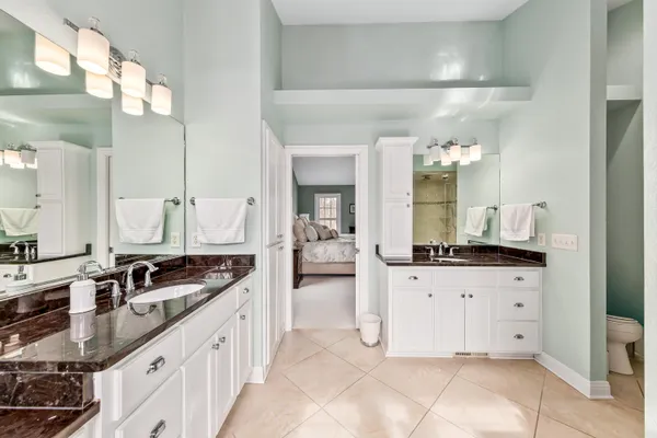 $965,000 | 14445 West Meadowshire Drive, New Berlin, WI 53151