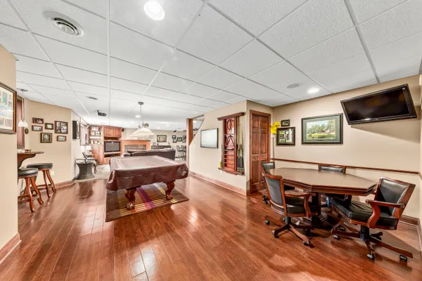 $965,000 | 14445 West Meadowshire Drive, New Berlin, WI 53151
