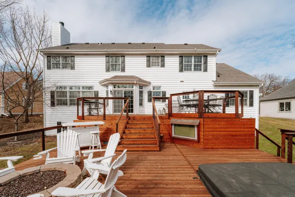 $965,000 | 14445 West Meadowshire Drive, New Berlin, WI 53151
