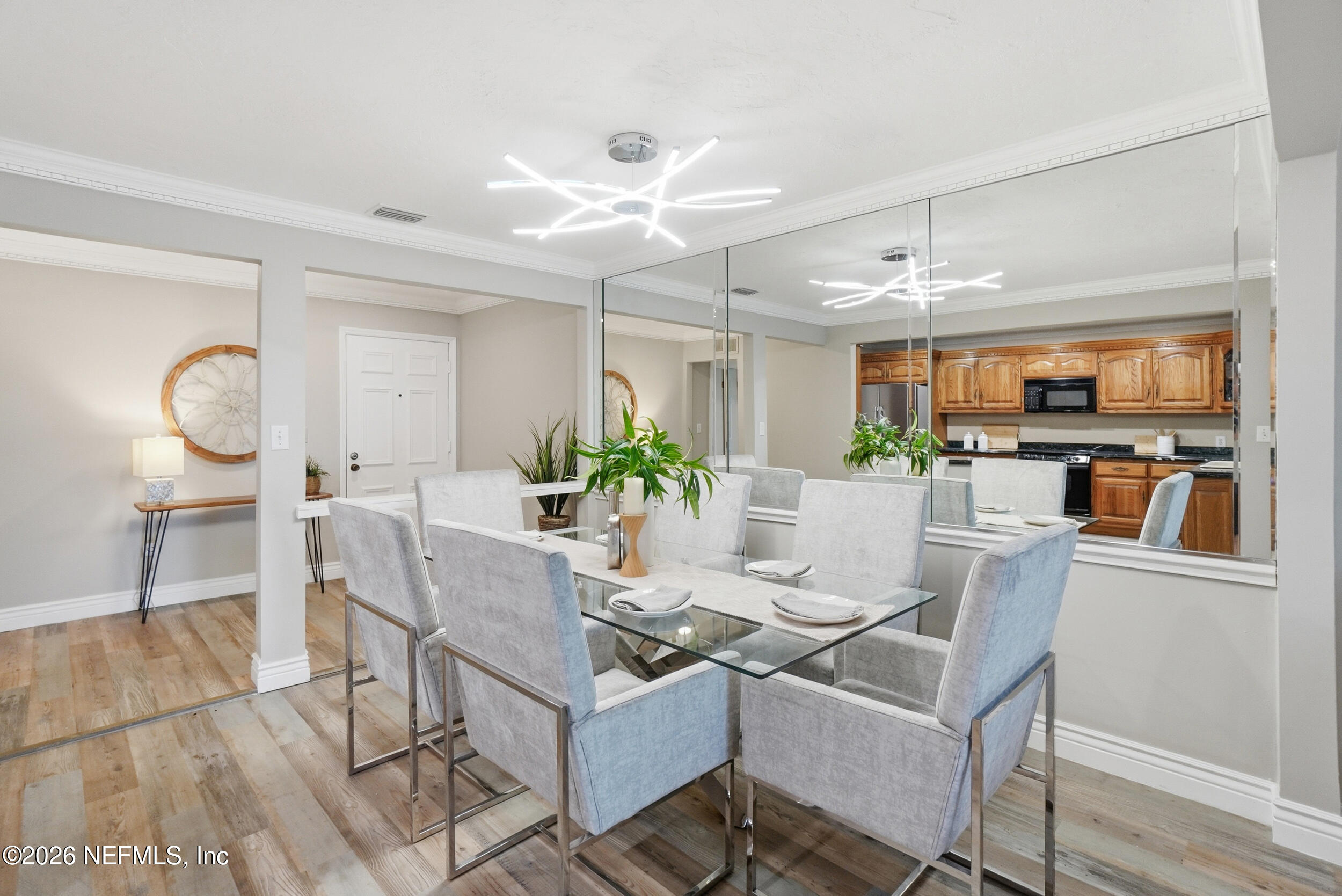 10 10th Street, Unit 9B Atlantic Beach, FL 32233 - Photo 9 of 63 Dining Room