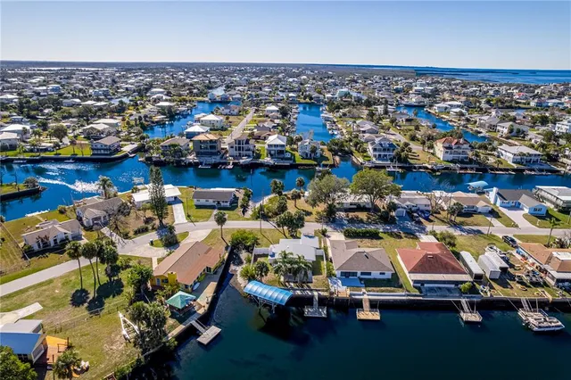 $365,000 | 3387 Minnow Creek Drive, Hernando Beach, FL 34607